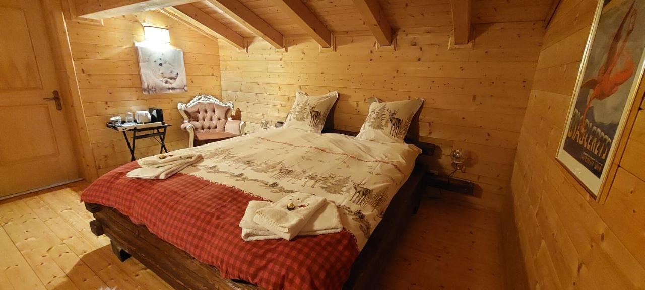 Chambre D'Hotes L'Ours Bleu เลส์ ดิอาเบลอเรต์ ภายนอก รูปภาพ